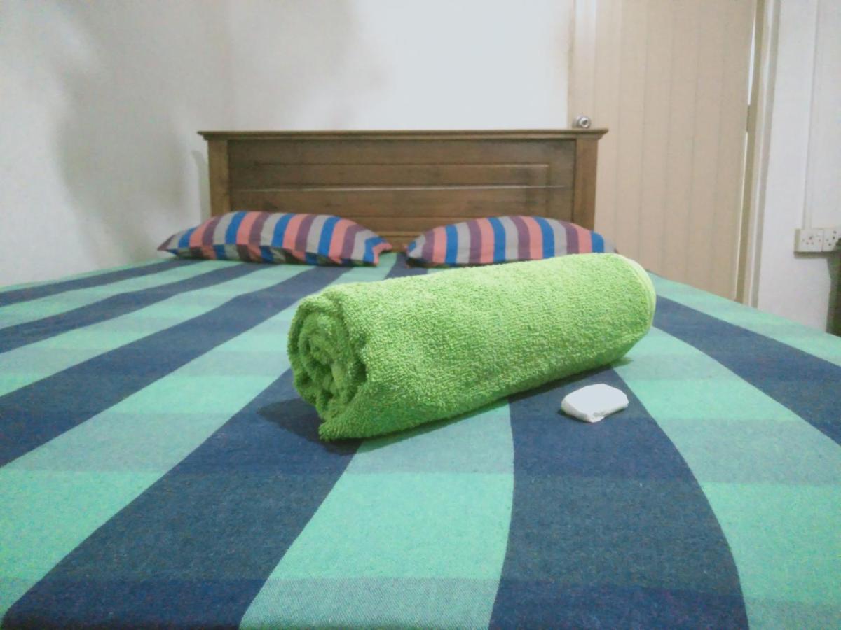 Umaya Rest Inn Balangoda Bagian luar foto