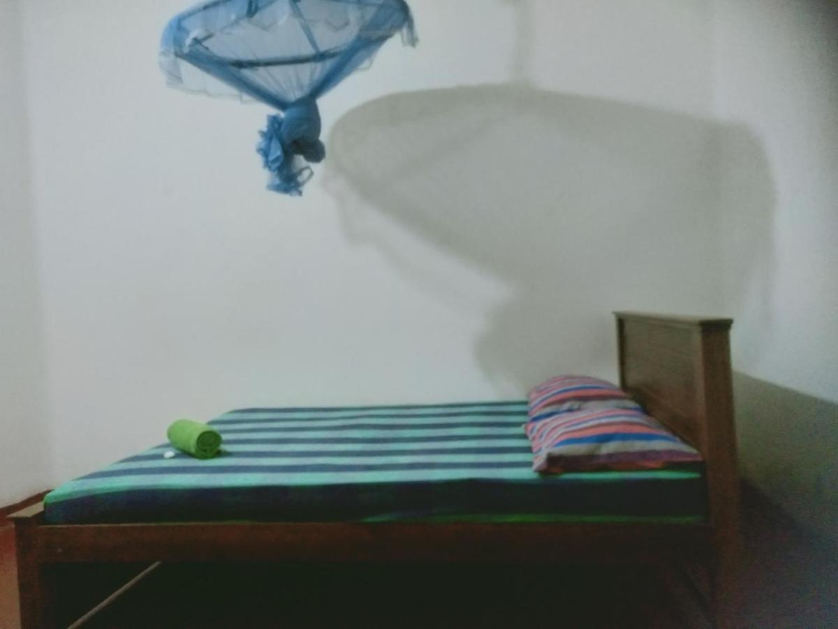 Umaya Rest Inn Balangoda Bagian luar foto