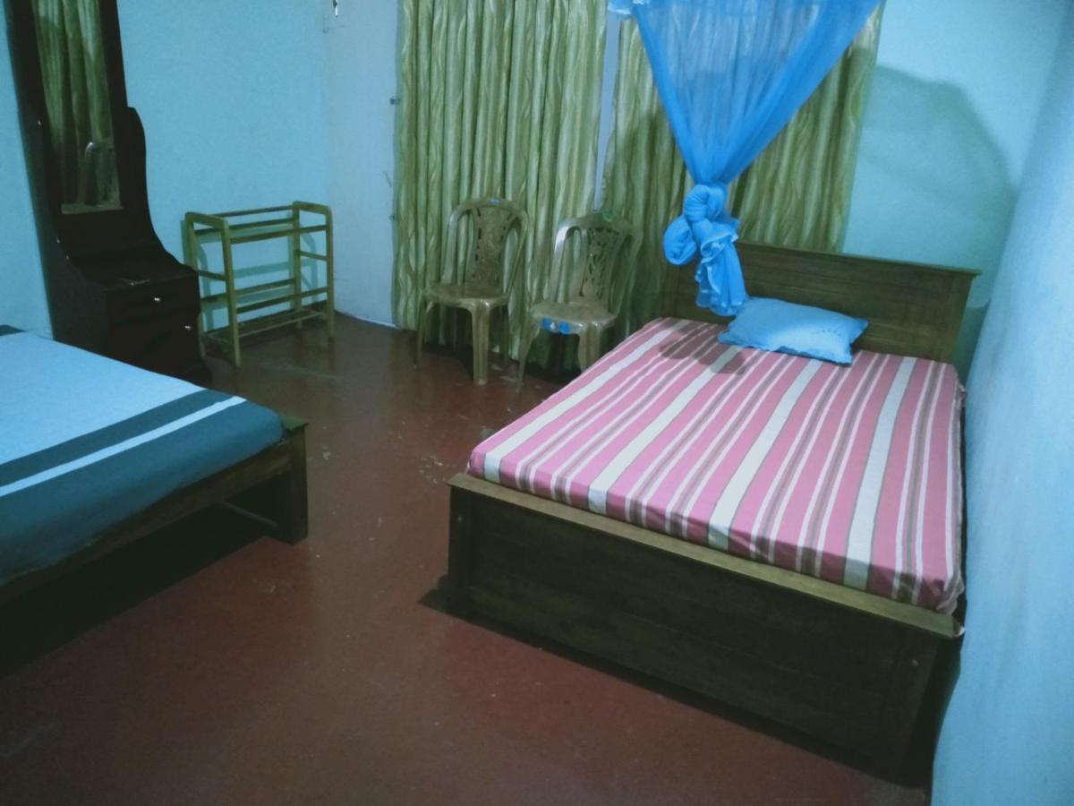 Umaya Rest Inn Balangoda Bagian luar foto