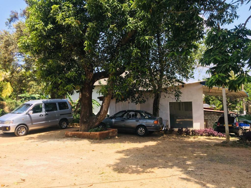 Umaya Rest Inn Balangoda Bagian luar foto