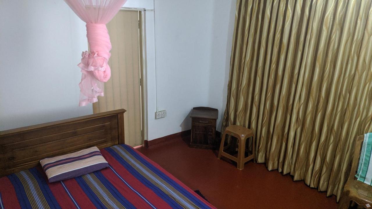 Umaya Rest Inn Balangoda Bagian luar foto